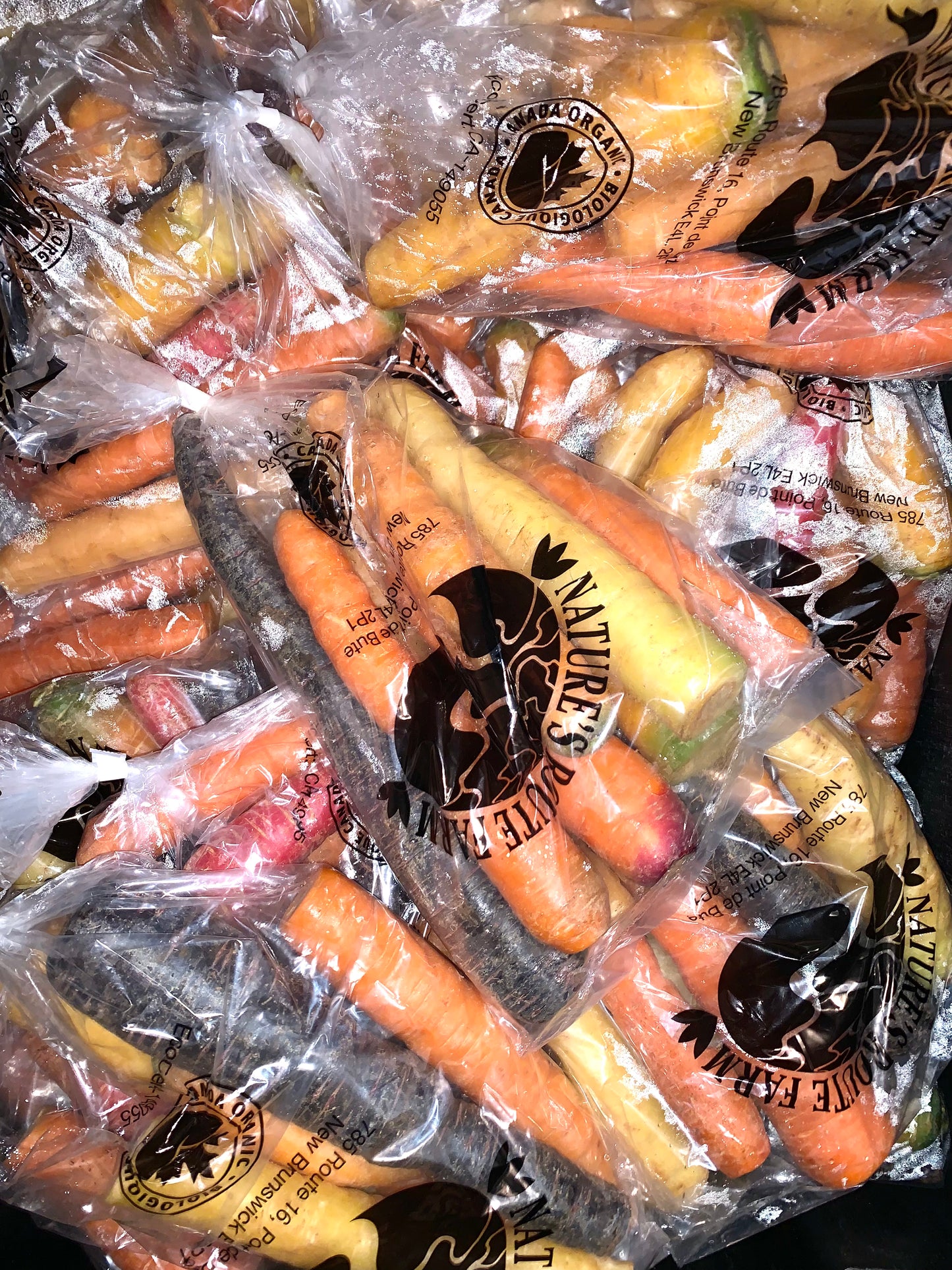 Nature Root's Farm - Carrots Mixed